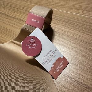 Cacique Nude/Tan Lightly Lined No-Wire Bra (46DDD)